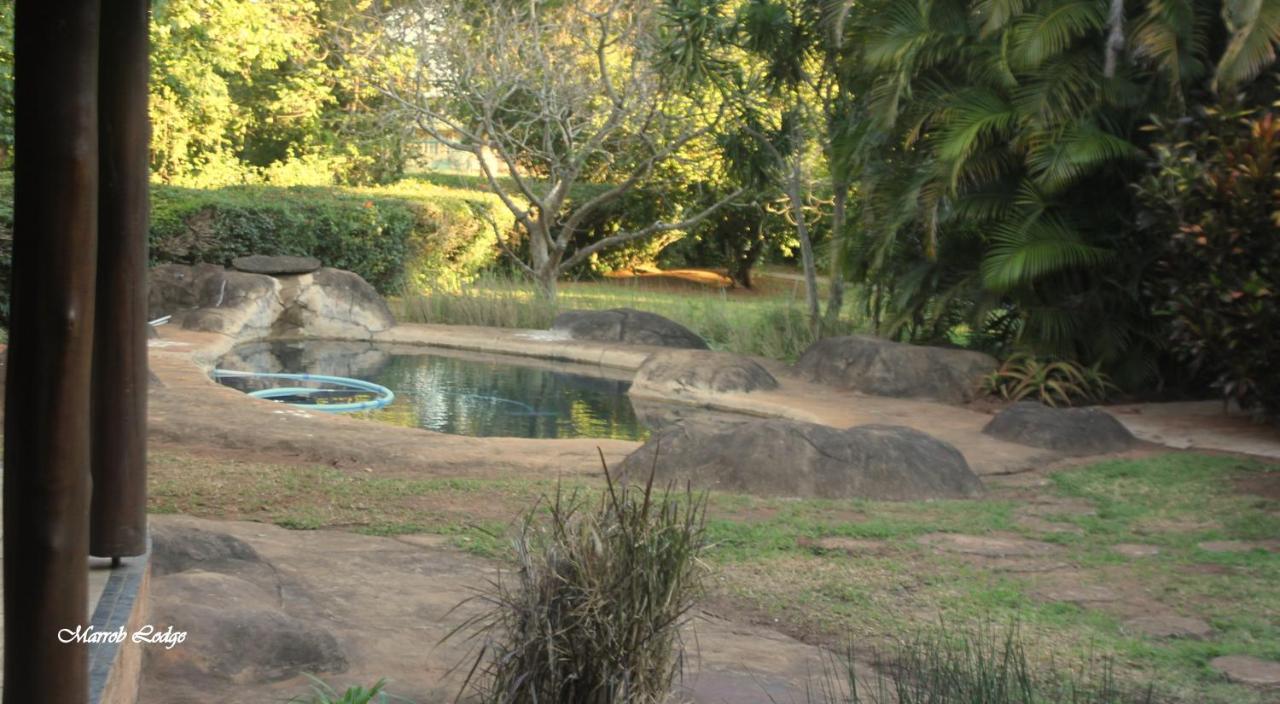 มาร์ร็อบ ลอดจ์ Bed & Breakfast KwaMbonambi ภายนอก รูปภาพ