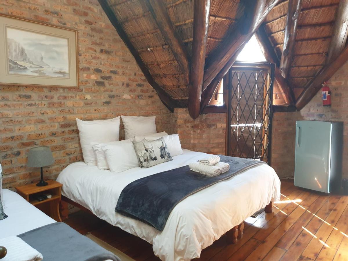 มาร์ร็อบ ลอดจ์ Bed & Breakfast KwaMbonambi ภายนอก รูปภาพ